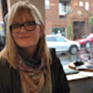 Meet your Posher, Dana